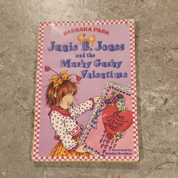 Junie B. Jones and the Mushy Gushy Valentine Book - Picture 1 of 7